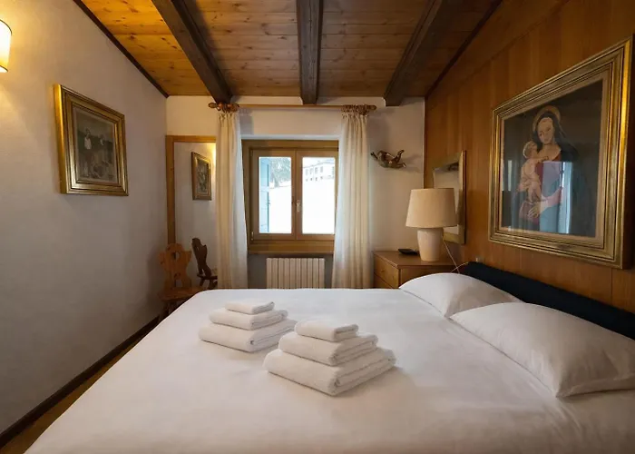 Val Di Sopra - Panoramic Attic Apartment *