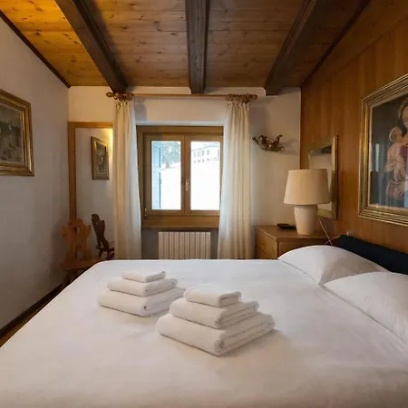 Val Di Sopra - Panoramic Attic Διαμέρισμα *